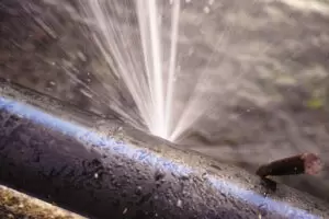 4 Warning Signs of a Concrete Slab Leak
