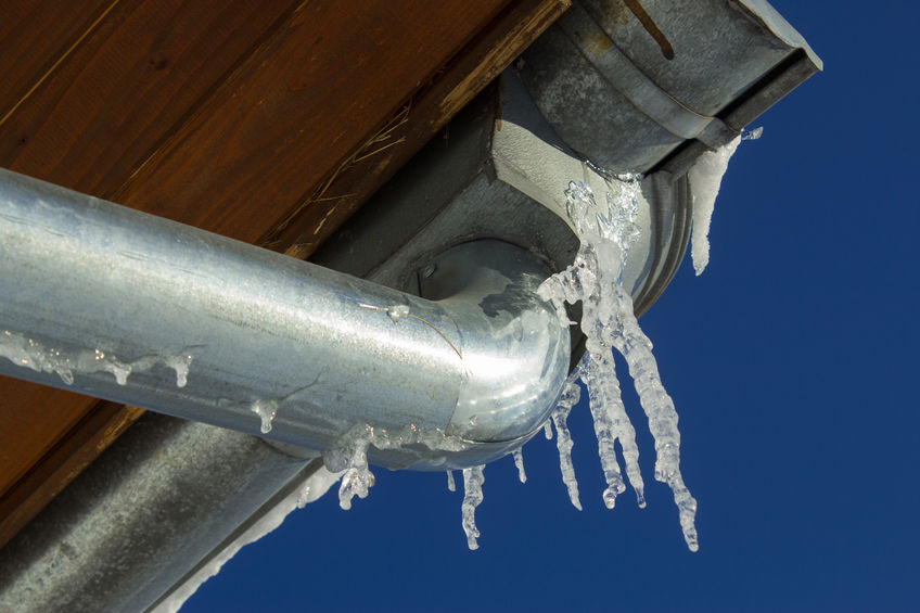 How to Thaw a Frozen Pipe